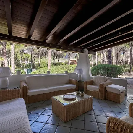 Luna 100 Mt From The Sea * Fort Village